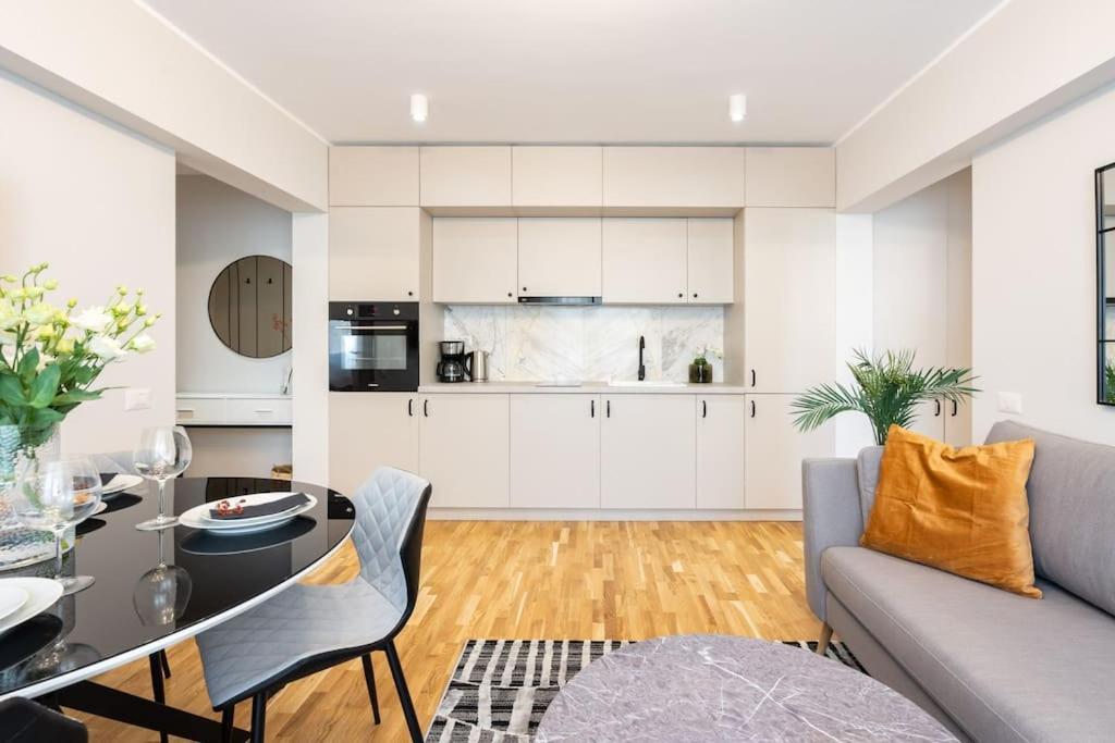 Sunny 2Br Flat - Top Location - Stunning Views Bucureşti Eksteriør bilde